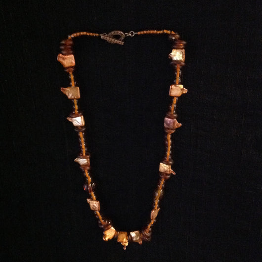 Coppery Square Pearl Necklace Amber Rounds Rings